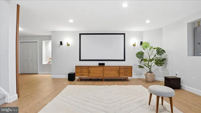 $595,000 | 14 Avalon Circle, Barto, PA 19504