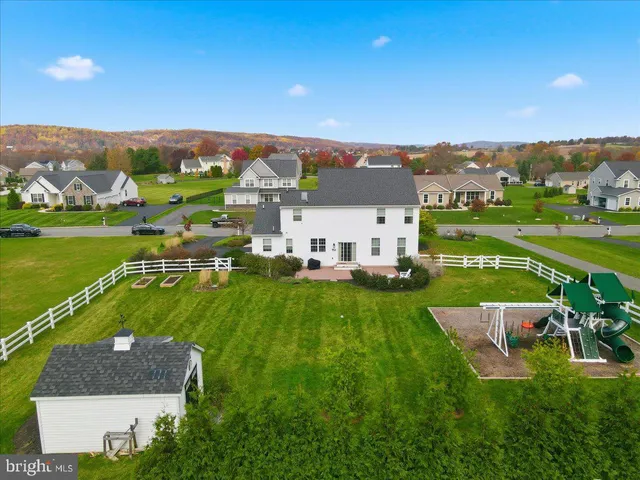 $595,000 | 14 Avalon Circle, Barto, PA 19504