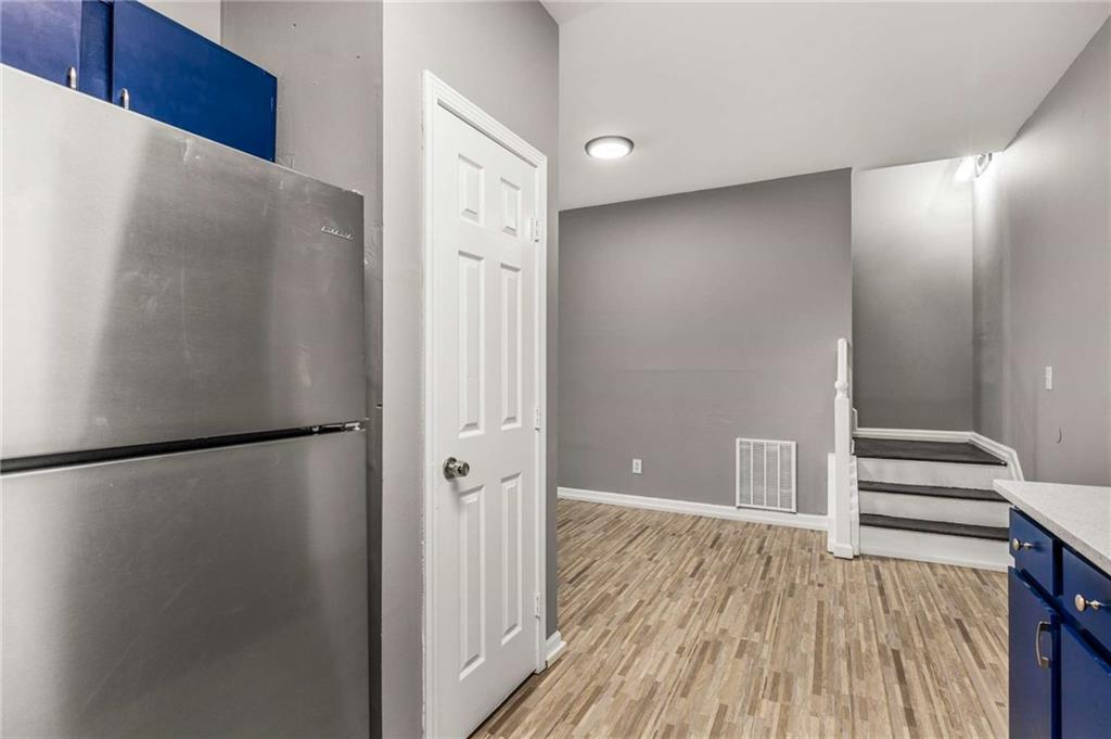 2351 Perry Boulevard Northwest Atlanta, GA 30318 - Photo 10 of 32