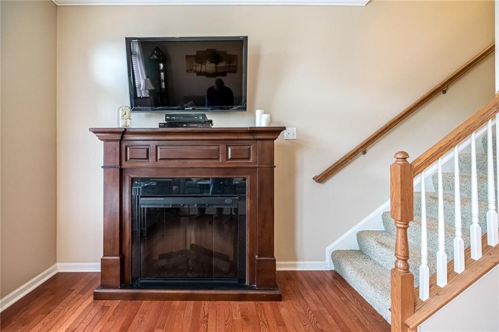 357 Wealdstone Road Cranberry Township, PA 16066 - Photo 14 of 25 Gas Fireplace and Hardwood Floors