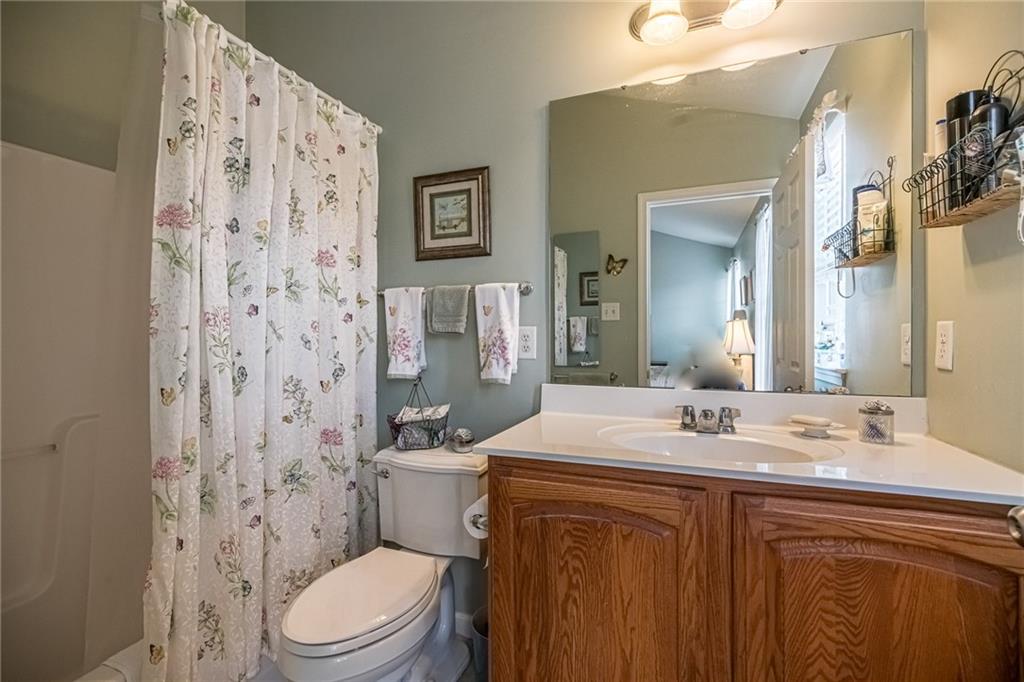 357 Wealdstone Road Cranberry Township, PA 16066 - Photo 21 of 25 Master Bath with Tub & Shower
