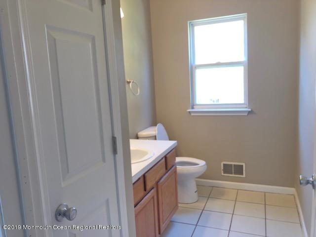 370 Jackson Mills Road Jackson, NJ 08527 - Photo 11 of 30 bathroom half 2