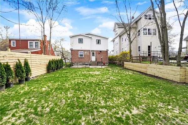 $3,800 | 120 Englewood Avenue, Bridgeport, CT 06606