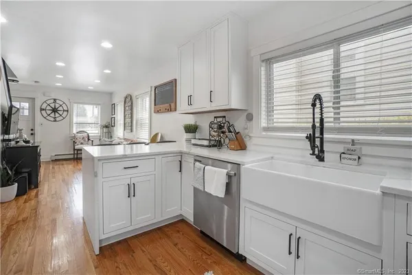 $3,800 | 120 Englewood Avenue, Bridgeport, CT 06606