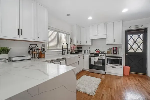 $3,800 | 120 Englewood Avenue, Bridgeport, CT 06606