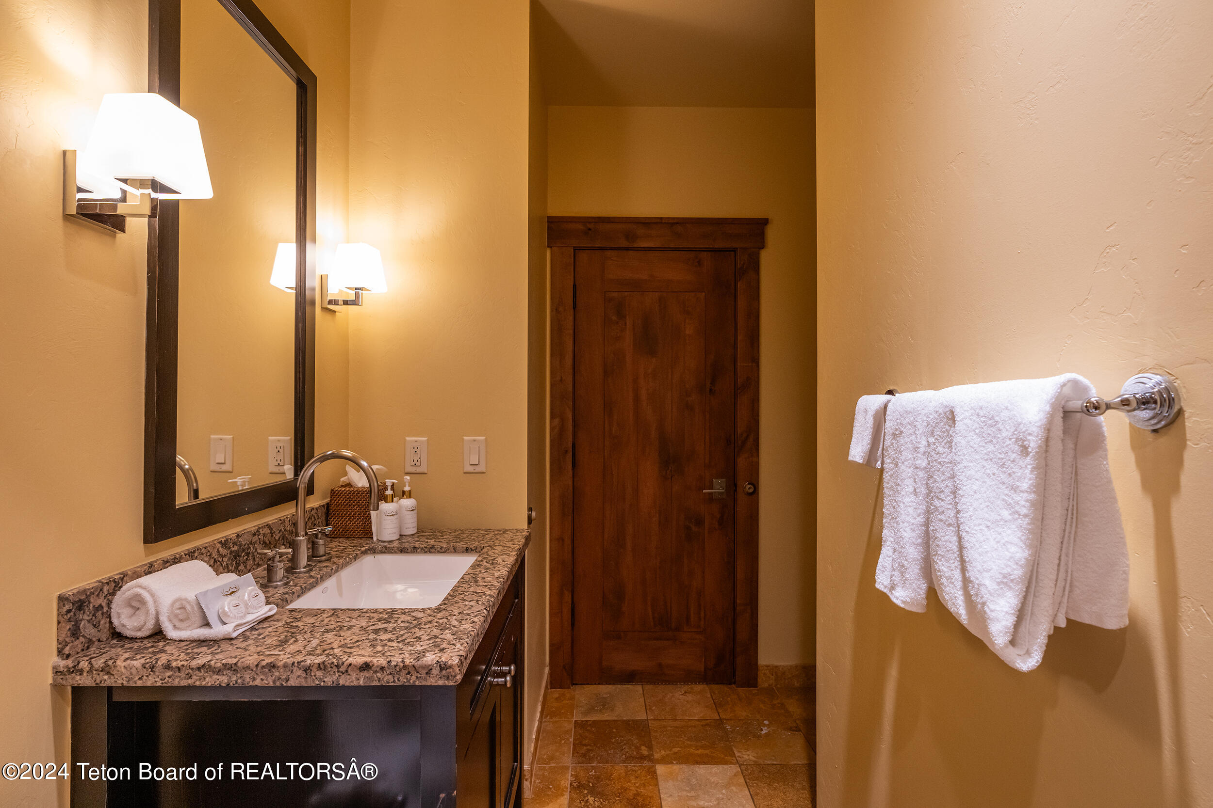 526 Snow King Loop, Unit 262 Jackson, WY 83001 - Photo 20 of 37 Guest Bathroom 1 Alt