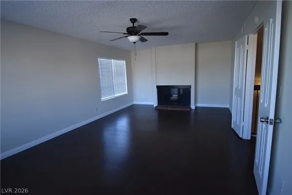 $2,250 | 4015 Ridgewood Avenue, Las Vegas, NV 89120
