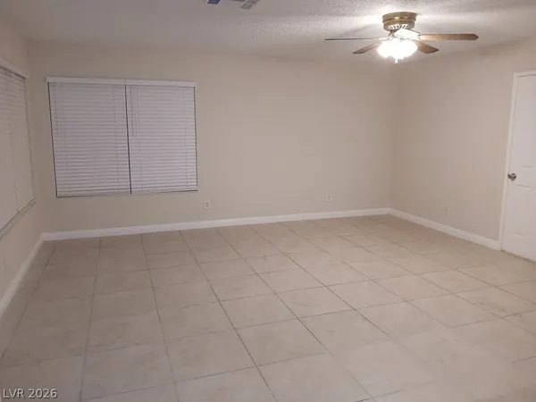 $2,250 | 4015 Ridgewood Avenue, Las Vegas, NV 89120