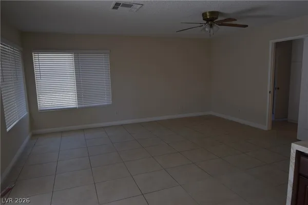 $2,250 | 4015 Ridgewood Avenue, Las Vegas, NV 89120