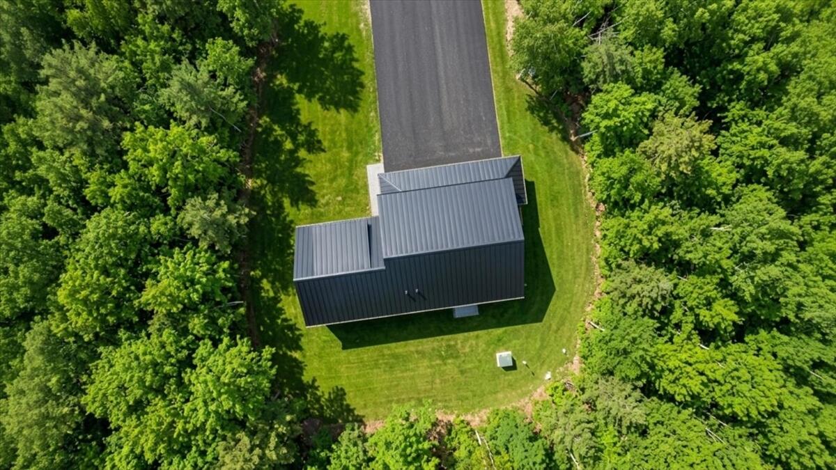 321 Pownal Road Freeport, ME 04032 - Photo 7 of 114 004-2026-04-07_Heather Roy_321 Pownal Rd