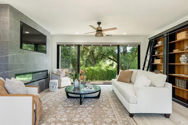 $2,089,000 | 14734 Young Road, Healdsburg, CA 95448