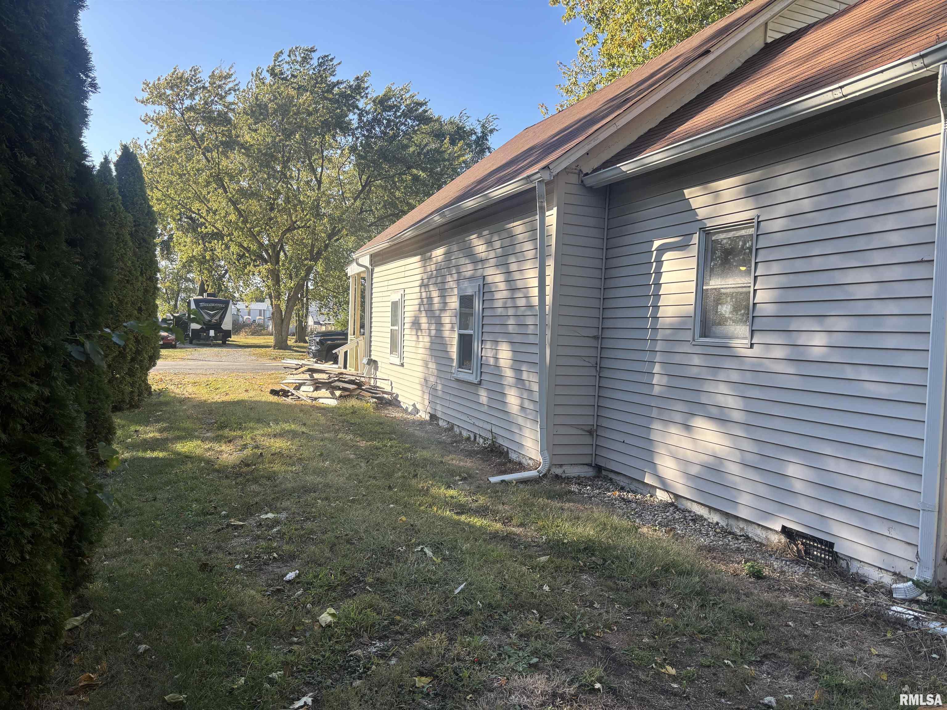 214 South Sherman Street Girard, IL 62640 - Photo 19 of 22