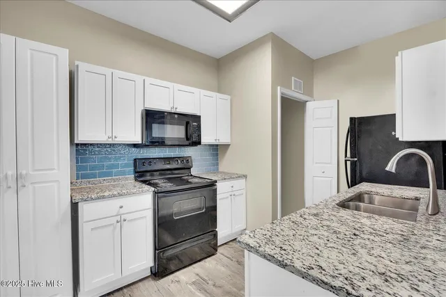 $689,990 | Undisclosed Address, Wilmington, NC 28403