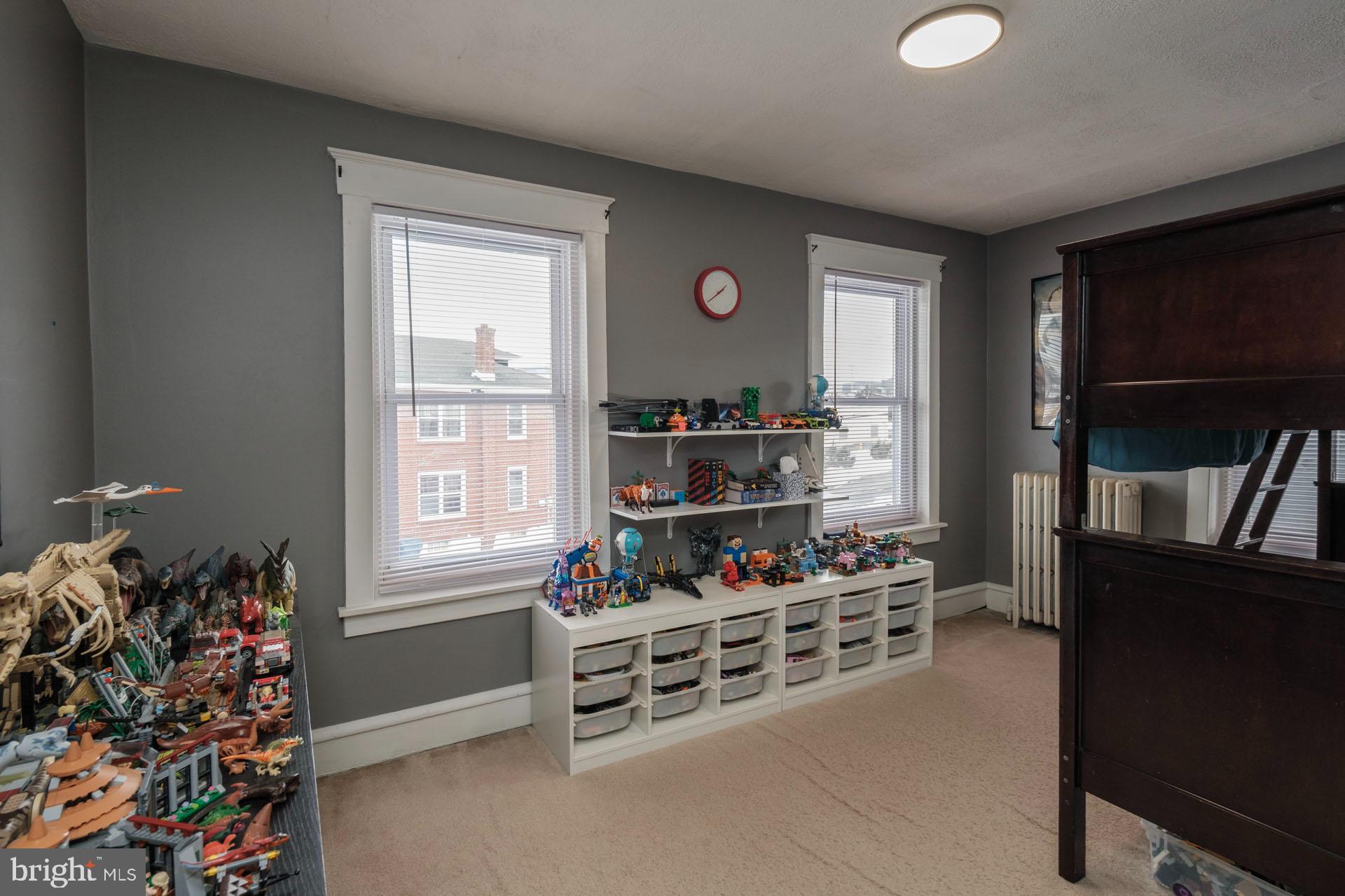 41 North Carroll Street Reading, PA 19611 - Photo 15 of 33 a room with toys and storage