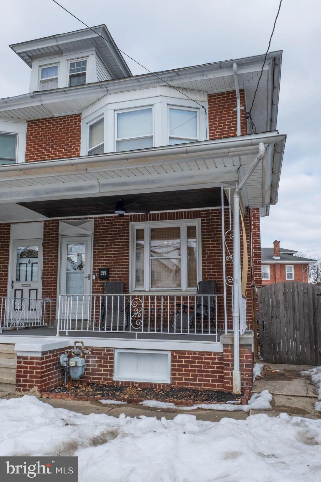 41 North Carroll Street Reading, PA 19611 - Photo 2 of 33 a front view of a house
