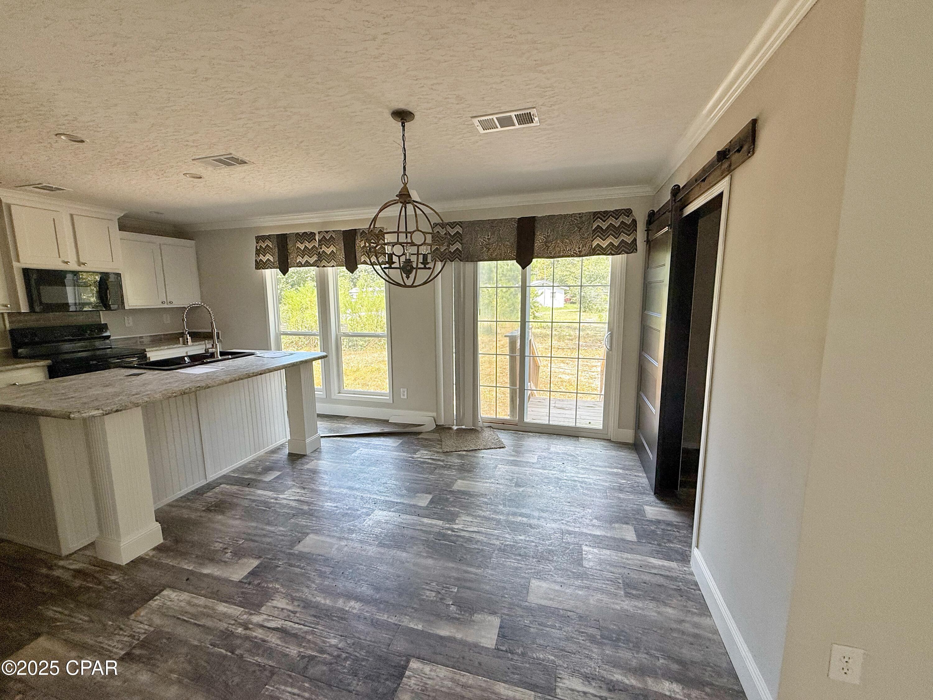 1818 Kaham Lane Grand Ridge, FL 32442 - Photo 8 of 30