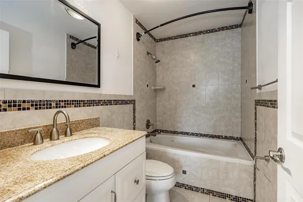 $3,800 | 11191 Southwest 17th Manor, Davie, FL 33324