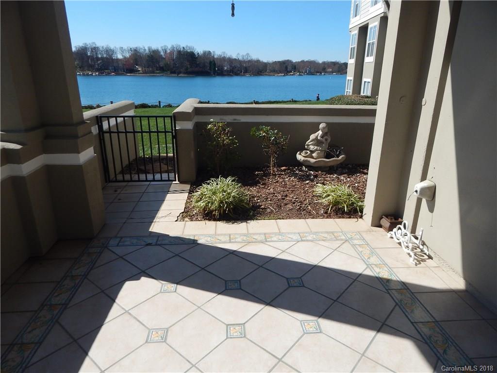 1300 Torrence Circle Davidson, NC 28036 - Photo 3 of 21
