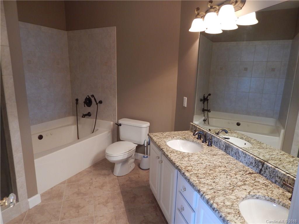 1300 Torrence Circle Davidson, NC 28036 - Photo 4 of 21
