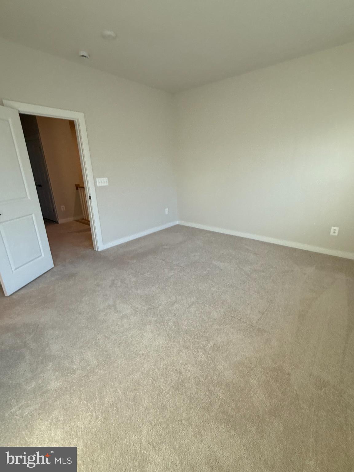 2108 Acadia Road Herndon, VA 20170 - Photo 12 of 21 Spacious room ready for your personal touch.