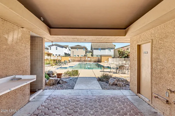 $220,000 | 3228 West Glendale Avenue, Unit 170, Phoenix, AZ 85051