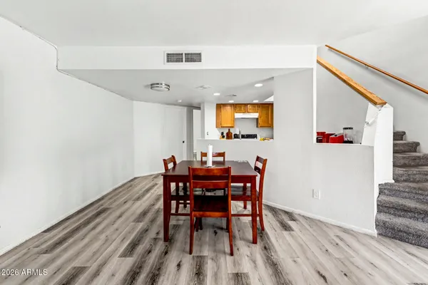 $220,000 | 3228 West Glendale Avenue, Unit 170, Phoenix, AZ 85051