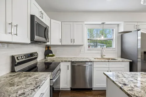 $525,000 | 5008 Suter Drive, Nashville, TN 37211