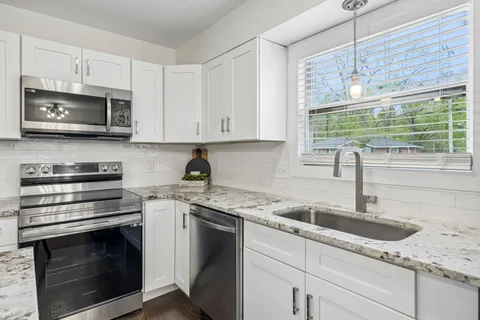 $525,000 | 5008 Suter Drive, Nashville, TN 37211