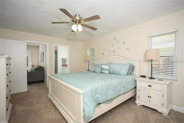 $4,750 | 2943 Tuckerstown Drive, Sarasota, FL 34231