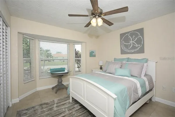 $4,750 | 2943 Tuckerstown Drive, Sarasota, FL 34231