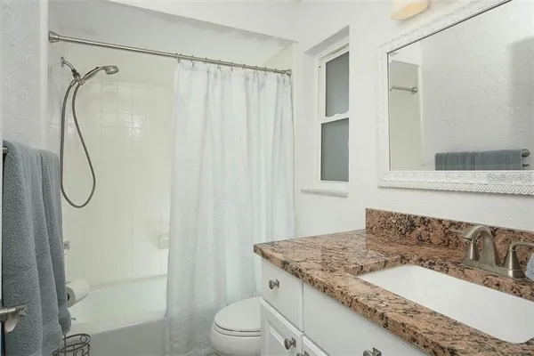 $4,750 | 2943 Tuckerstown Drive, Sarasota, FL 34231