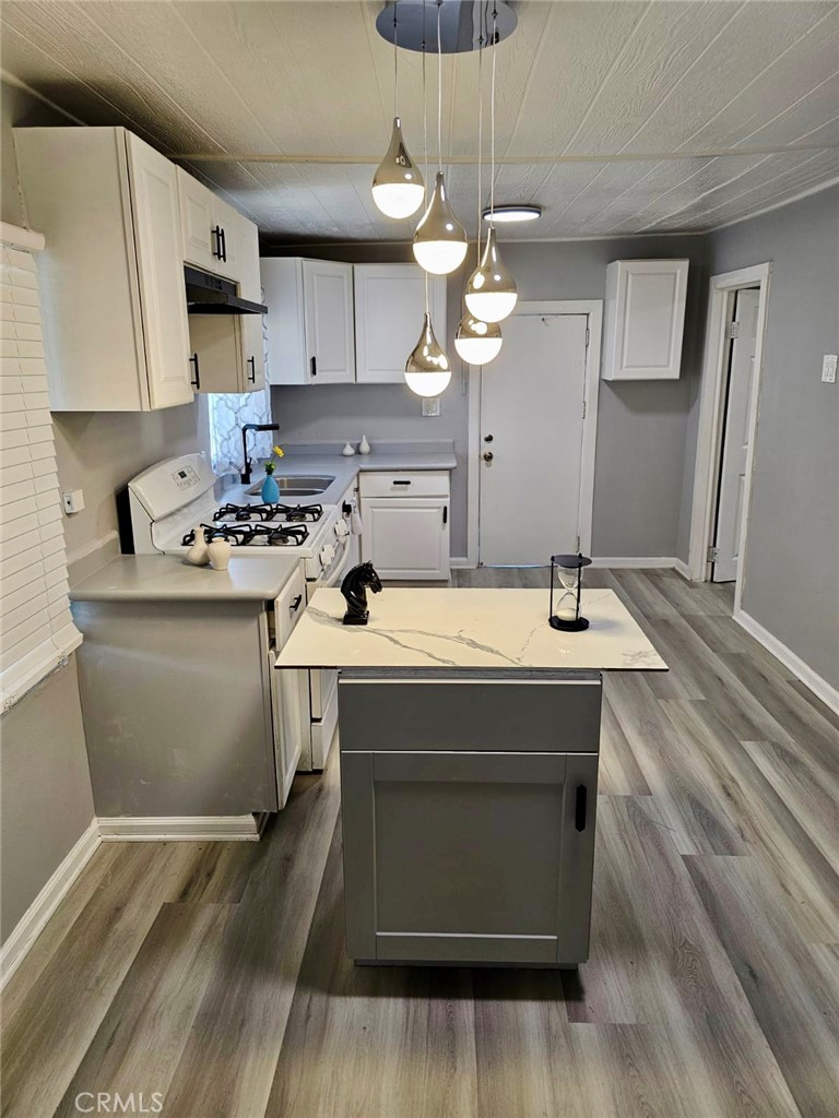 340 West Congress Street Colton, CA 92324 - Photo 5 of 16