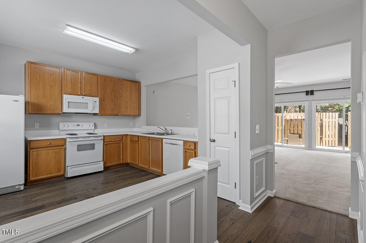 8510 Mt Valley Lane Raleigh, NC 27613 - Photo 5 of 30 8510 Mount Valley Lane_06