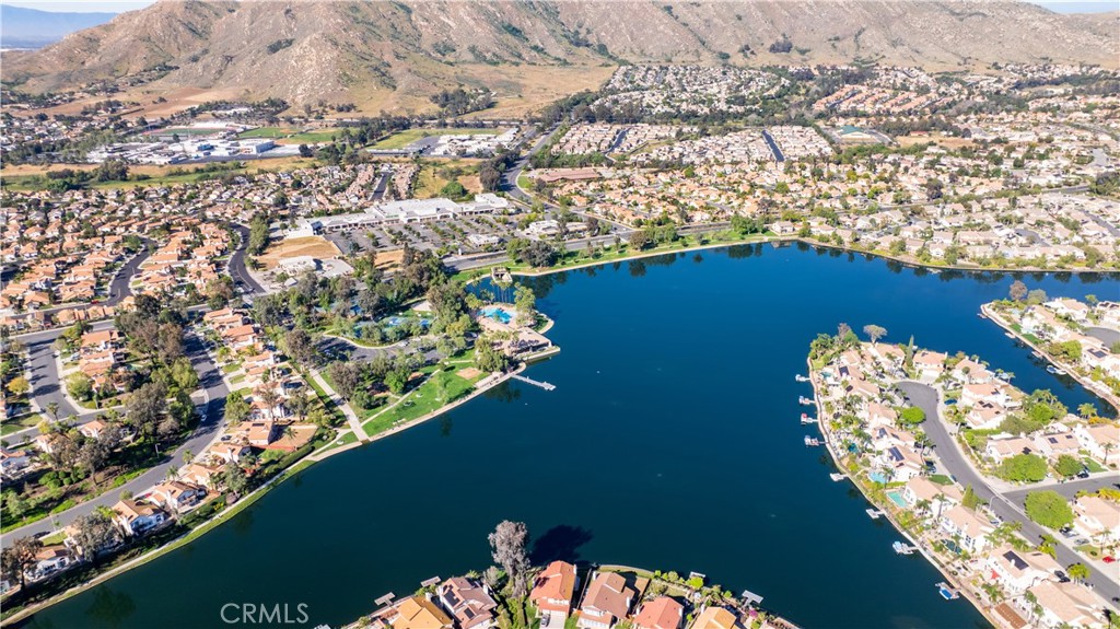 10451 Morning Ridge Drive Moreno Valley, CA 92557 - Photo 3 of 56