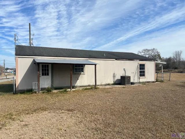 $950 | 429 Charlotte Drive, Patterson, LA 70392