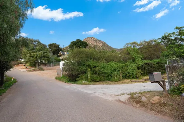 $90,000 | Silverbrook Drive, El Cajon, CA 92019