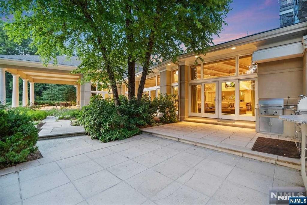 125 Chestnut Ridge Road Saddle River, NJ 07458 - Photo 47 of 49 Gallery Image 47