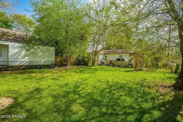 $900 | 800 North St Antoine Street, Lafayette, LA 70501