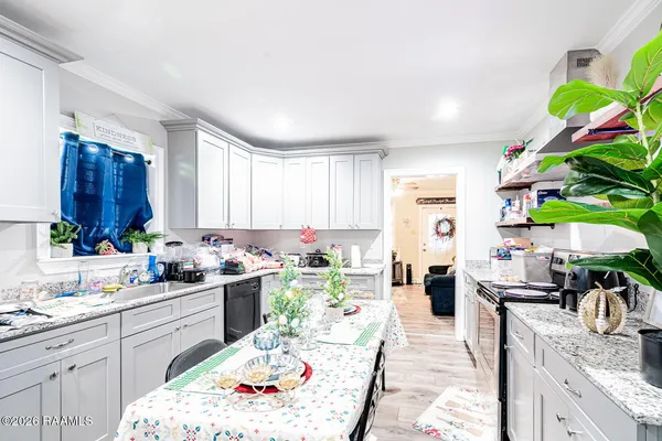 $900 | 800 North St Antoine Street, Lafayette, LA 70501