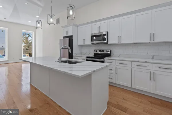 $380,000 | 505 North Carrollton Avenue, Baltimore, MD 21223