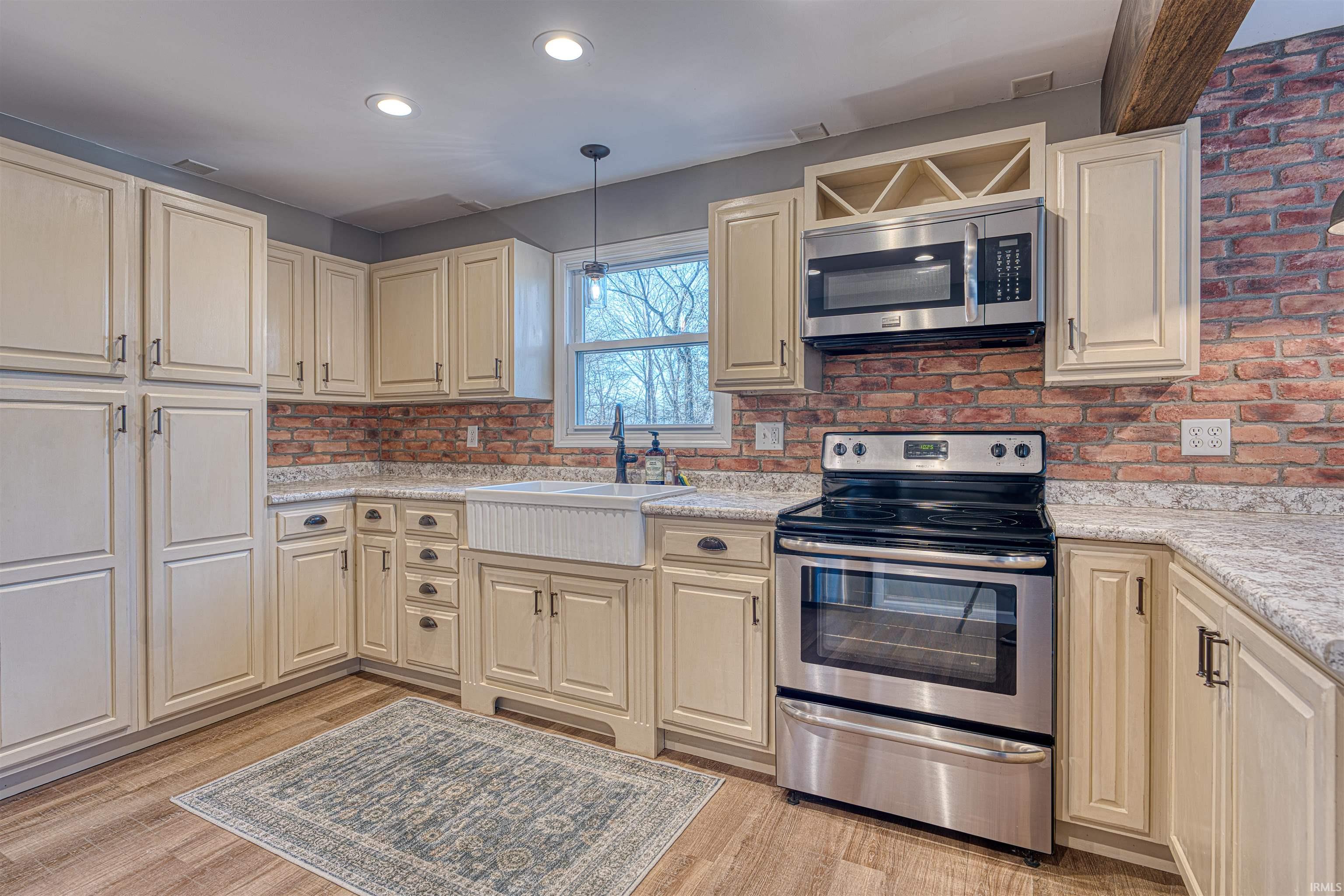 975 South 230 West Princeton, IN 47670 - Photo 11 of 36