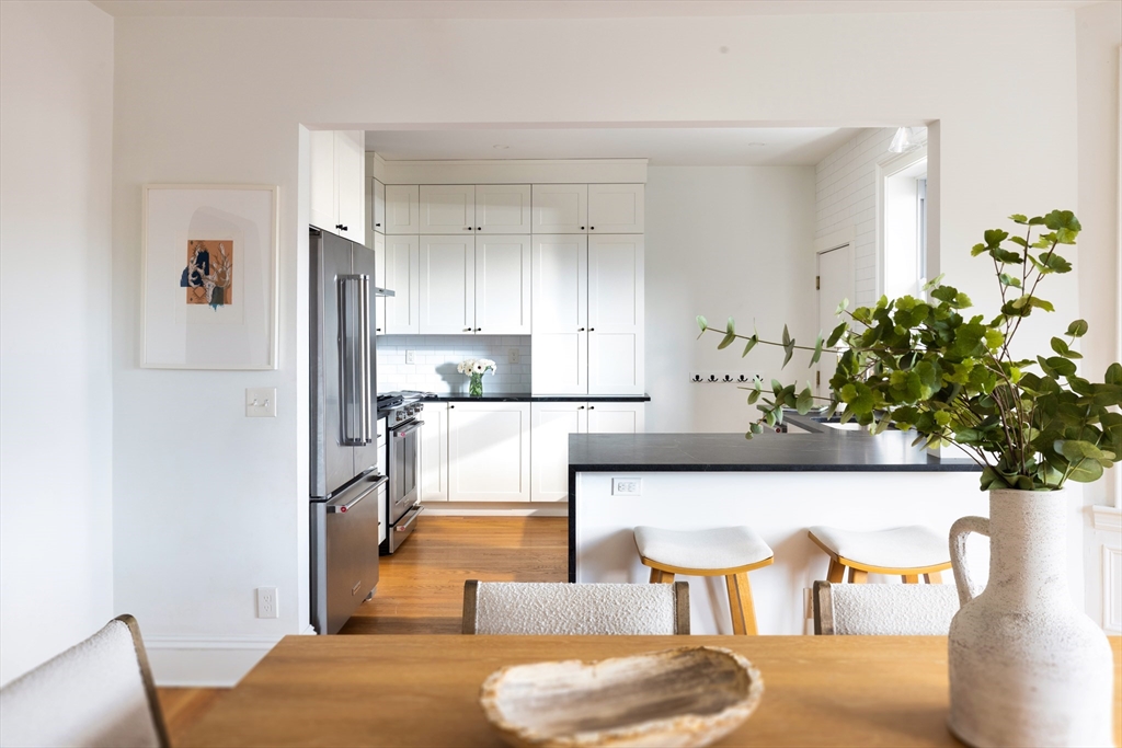 193 Pleasant Street, Unit 6 Brookline, MA 02446 - Photo 8 of 15