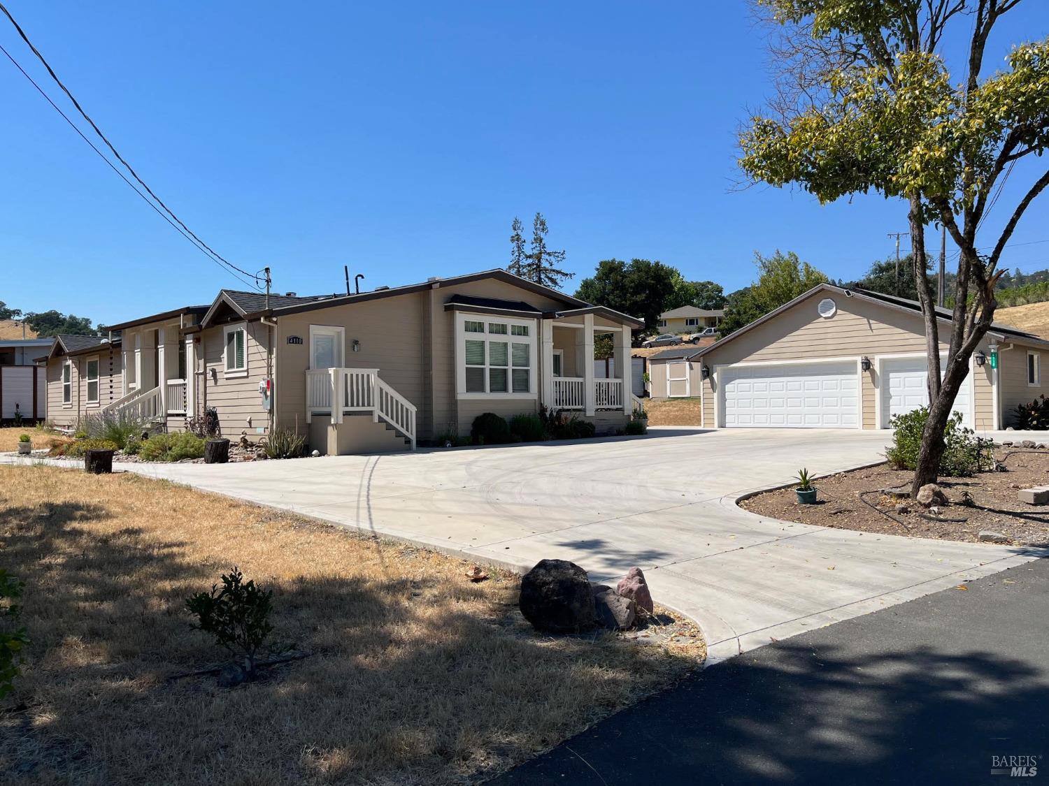 4110 Wallace Road, Santa Rosa, CA 95404 Compass