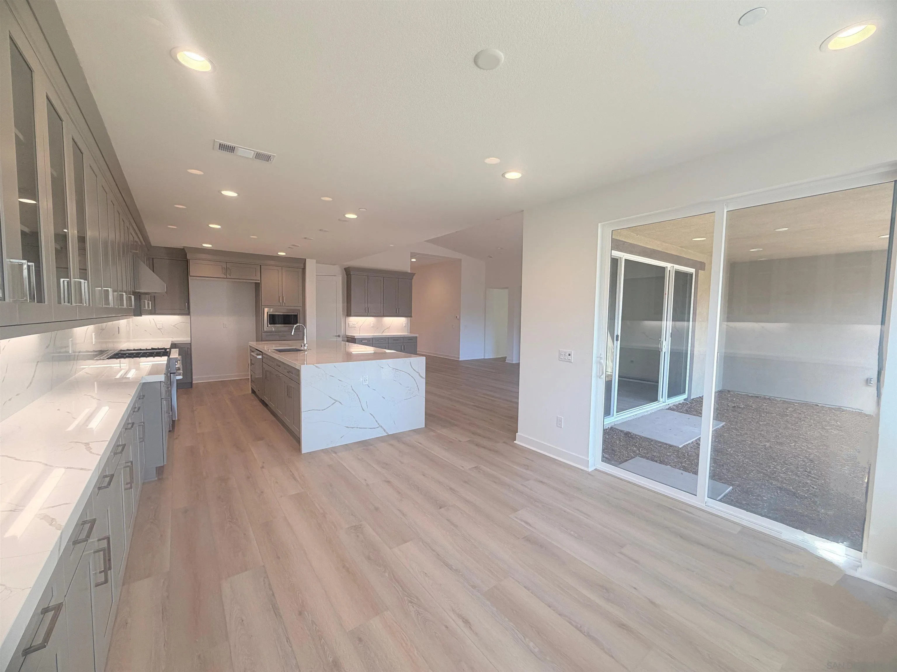 13765 Holly Oak Way Poway, CA 92064 - Photo 12 of 31