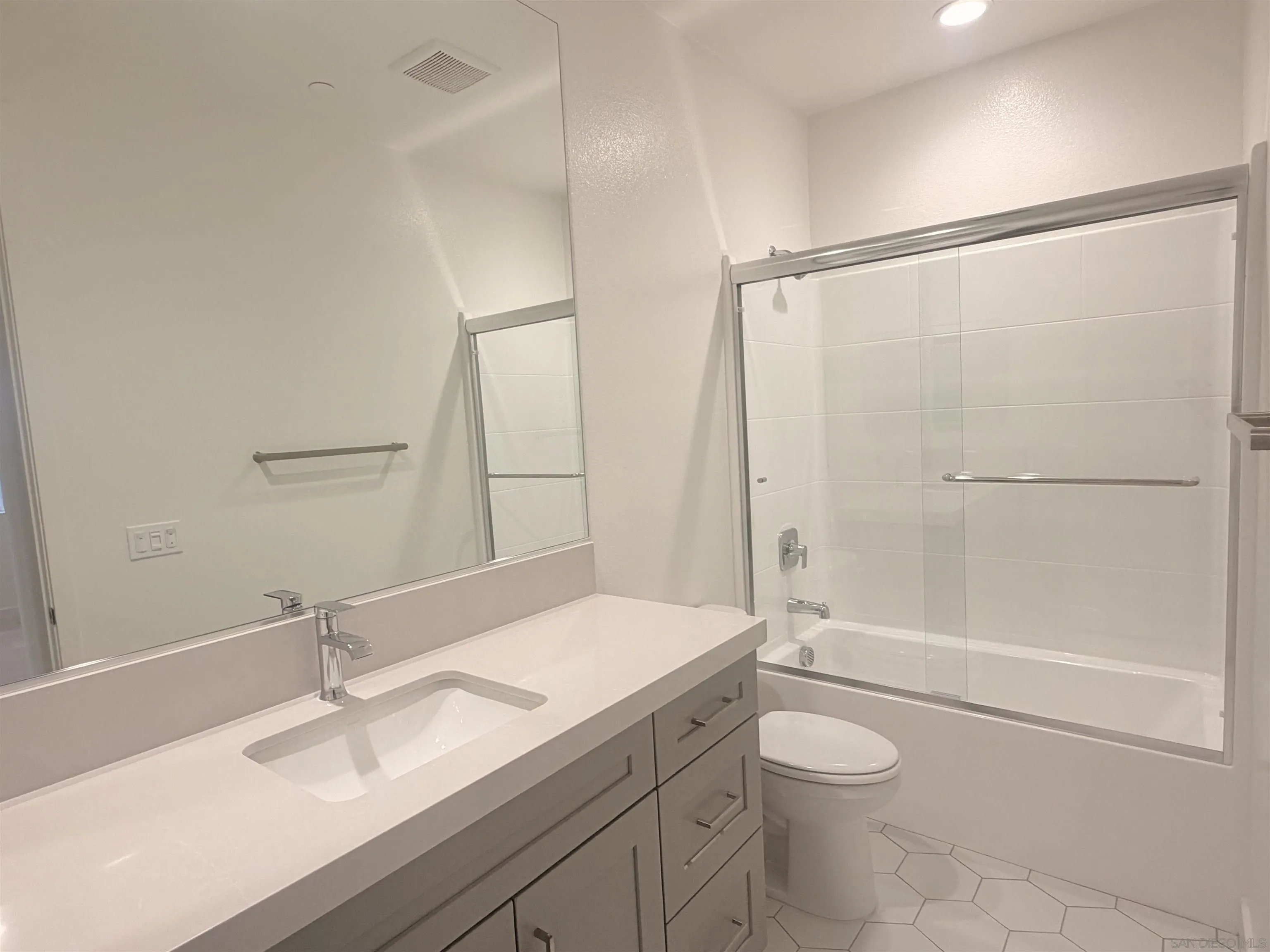 13765 Holly Oak Way Poway, CA 92064 - Photo 15 of 31