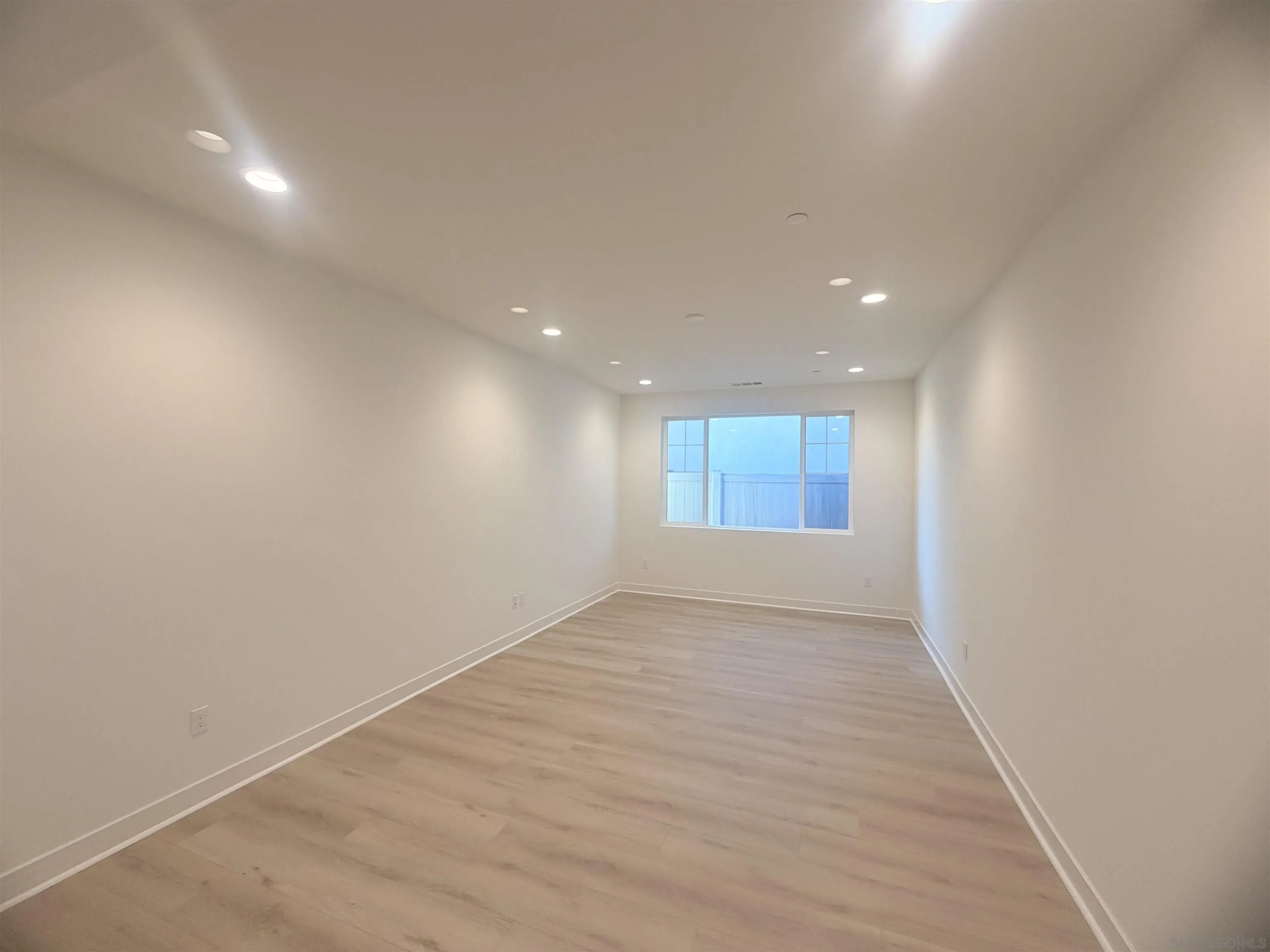 13765 Holly Oak Way Poway, CA 92064 - Photo 17 of 31