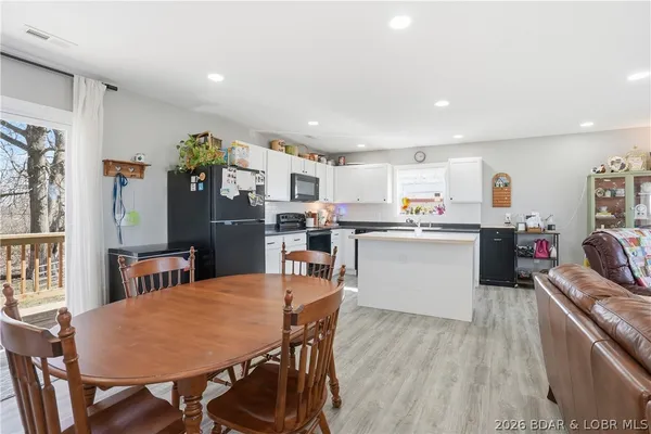 $279,900 | 1464 North Oak Street, Eldon, MO 65026