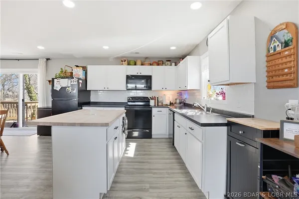 $279,900 | 1464 North Oak Street, Eldon, MO 65026