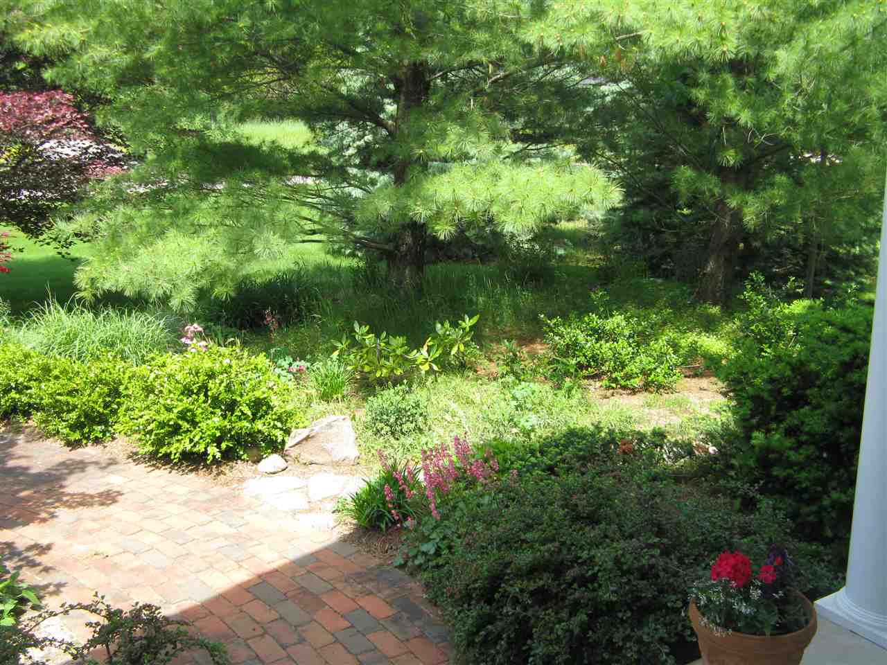 13390 Blue Shore Drive Traverse City, MI 49686 - Photo 28 of 33 1860412-83.JPG