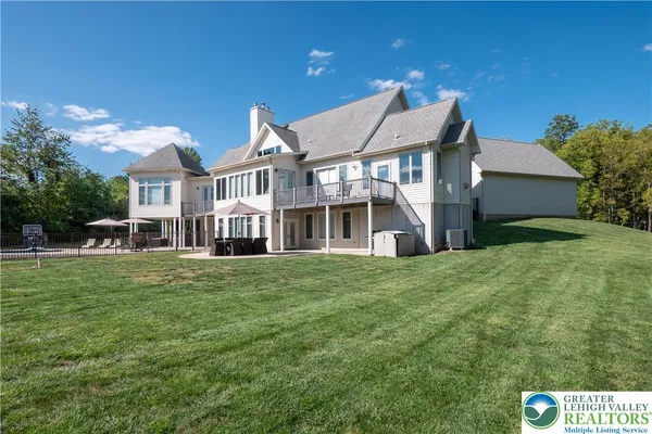 $1,165,000 | 6410 Sweetbriar Lane, Zionsville, PA 18092